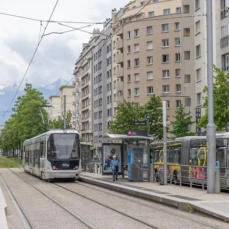 Le Vallier Yourhosthelper Grenoble